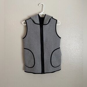 Lululemon women’s spacer insculpt reversible hooded vest size 8